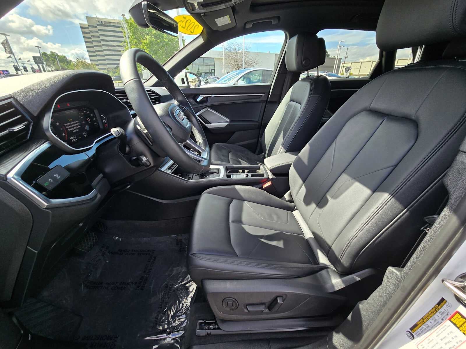 2025 Audi Q3 S line Premium