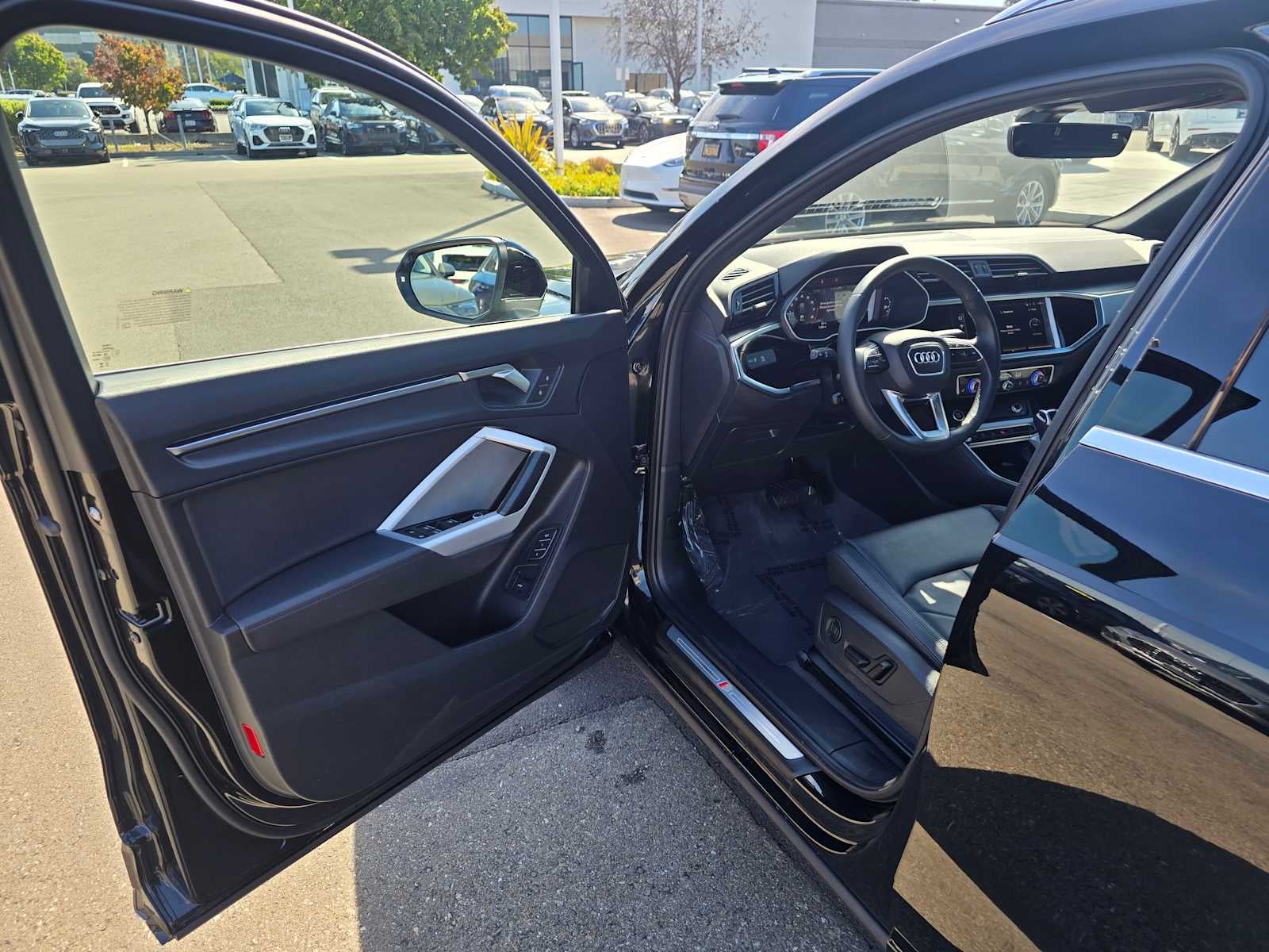 2025 Audi Q3 S line Premium