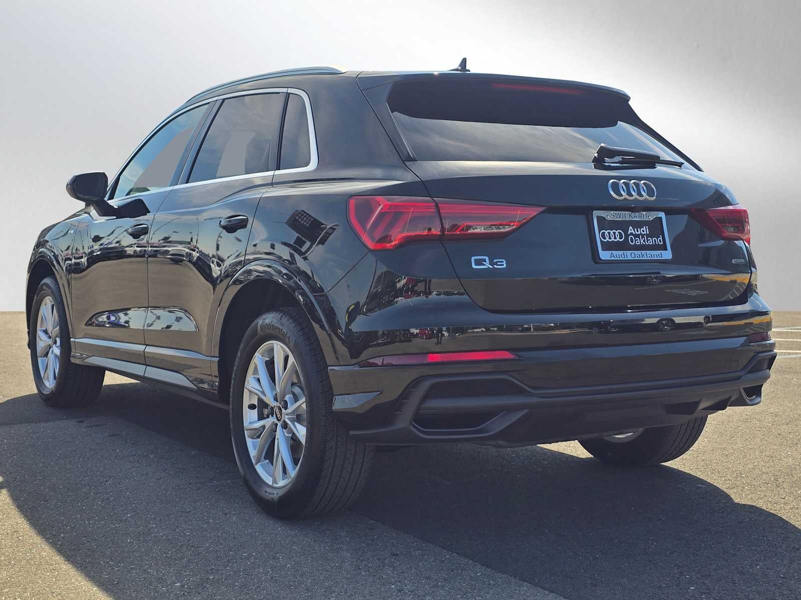 2025 Audi Q3 S line Premium