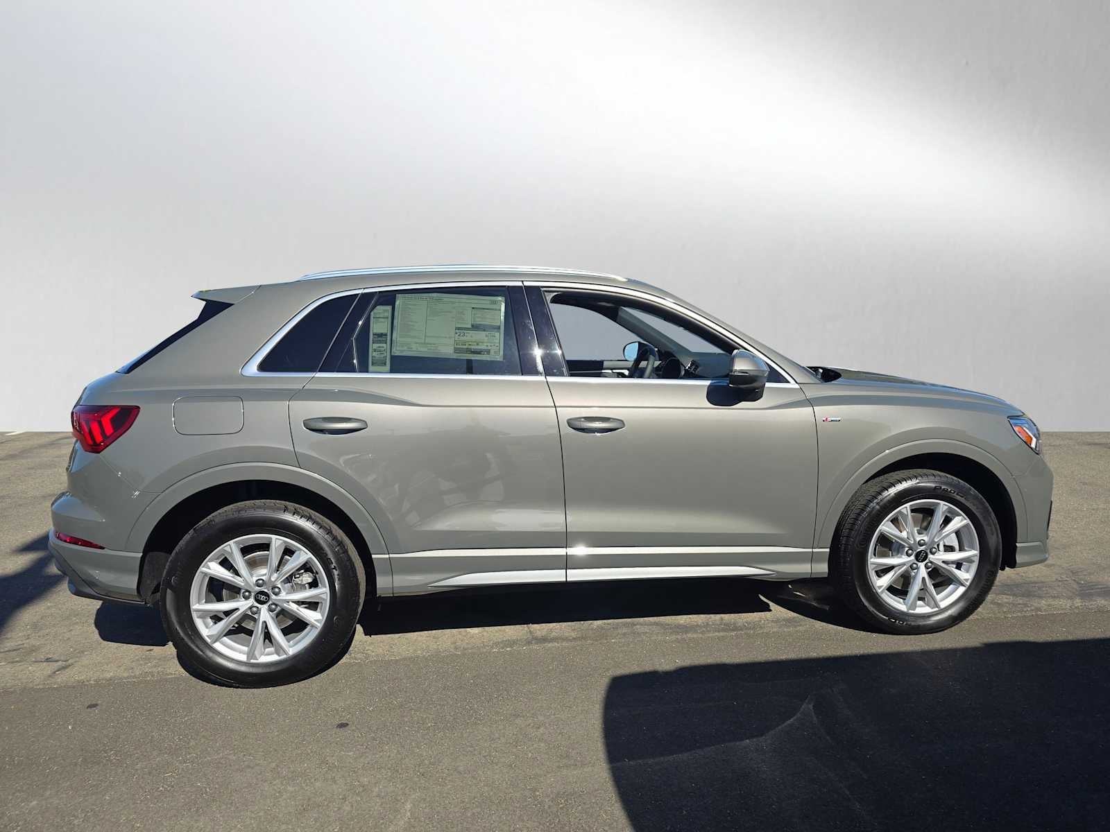 2025 Audi Q3 S line Premium