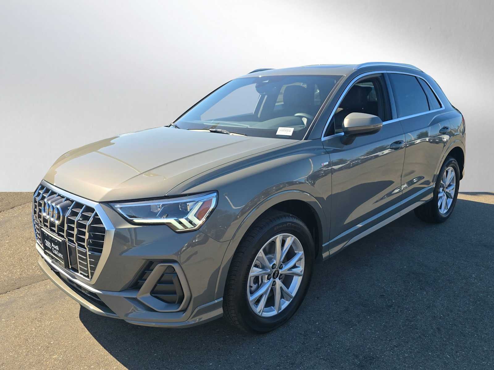 2025 Audi Q3 S line Premium