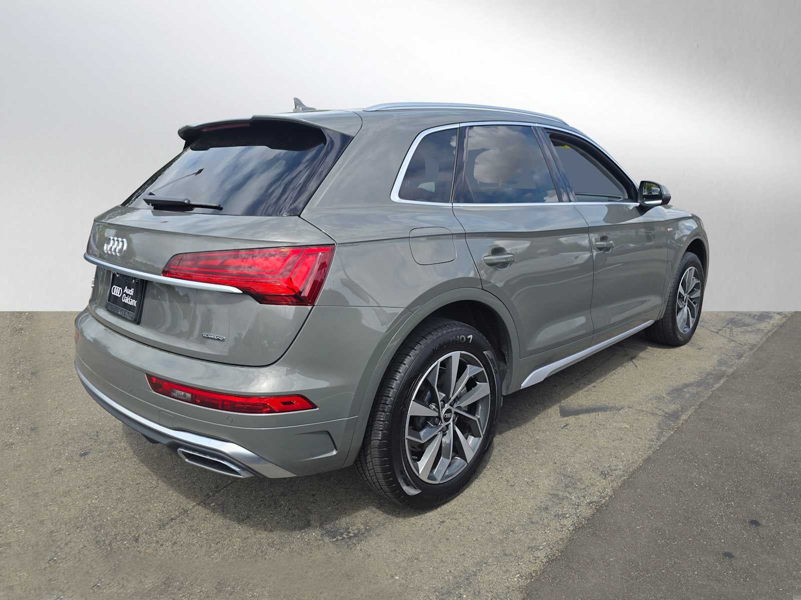 2025 Audi Q5 S line Premium Plus