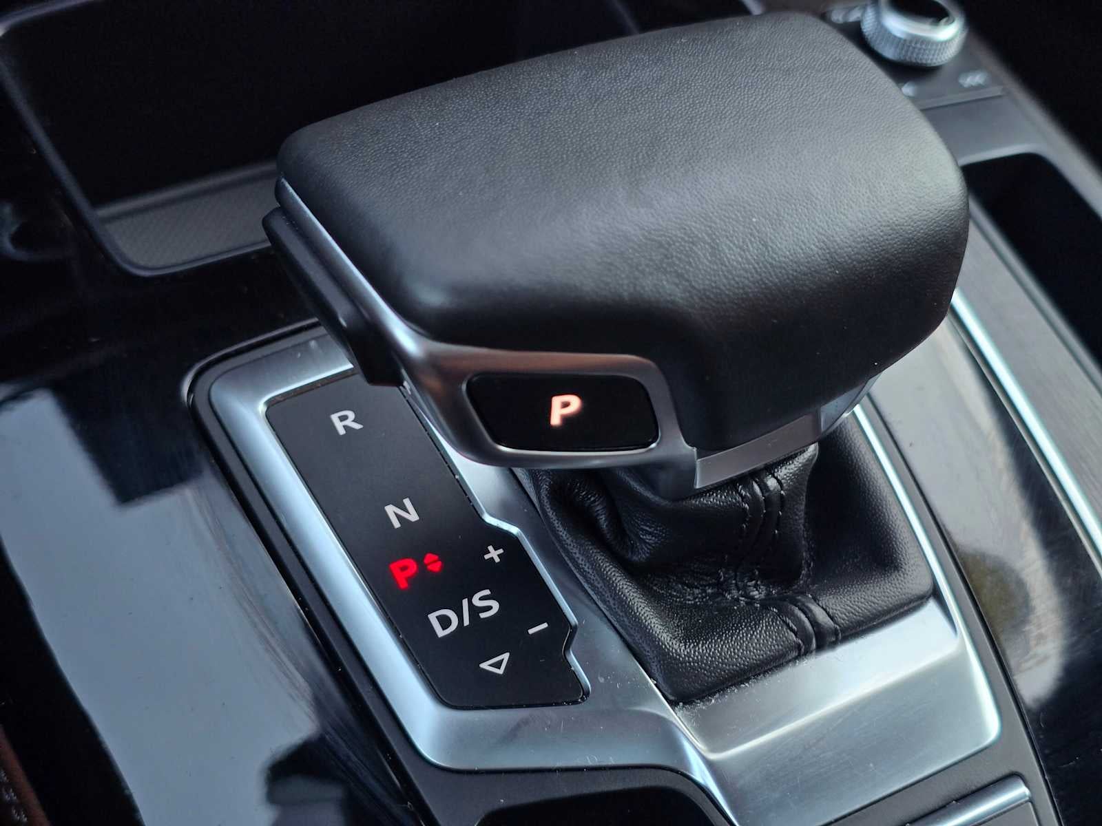 2025 Audi Q5 S line Premium Plus