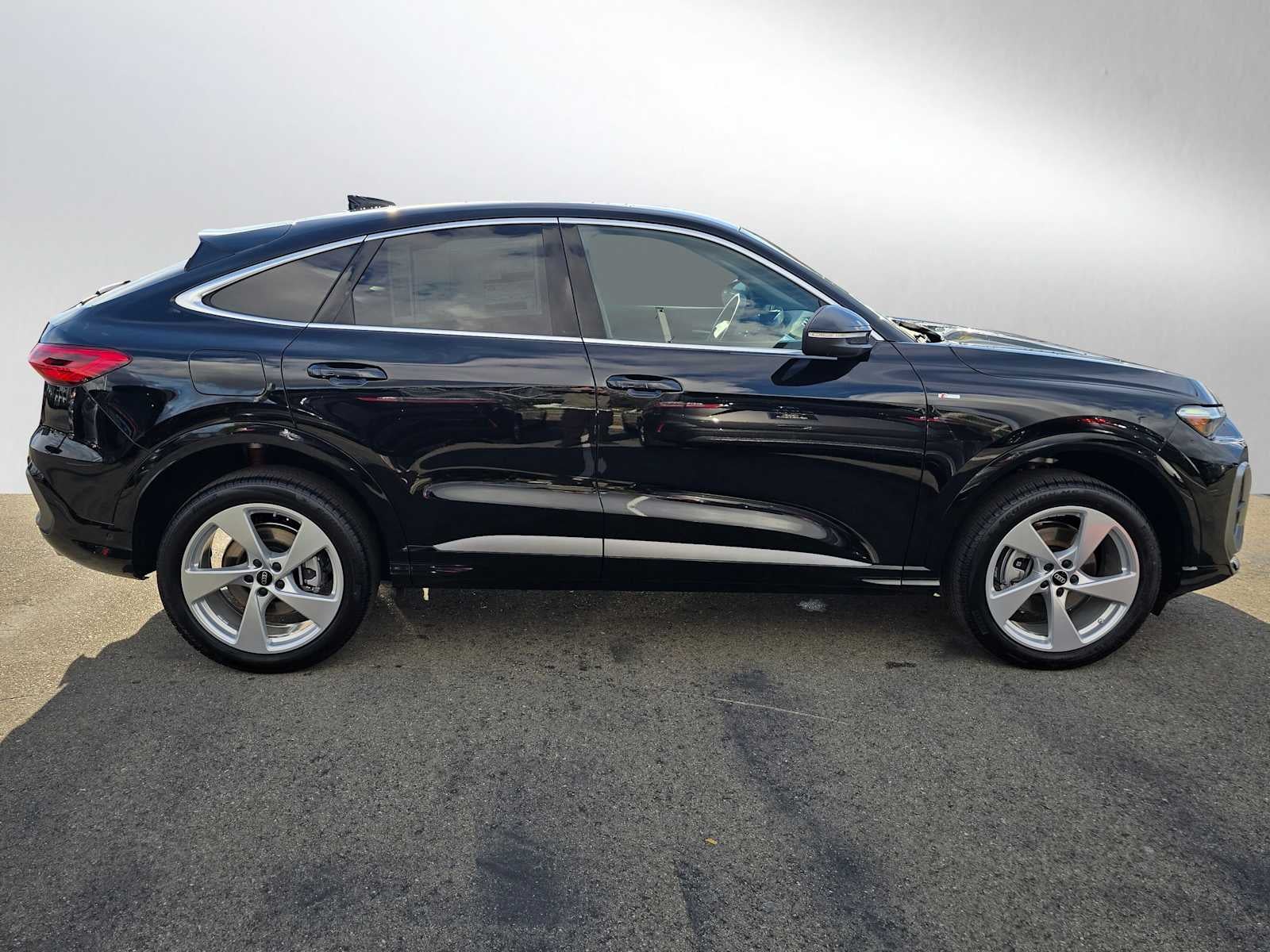 2025 Audi Q5 Sportback Premium Plus