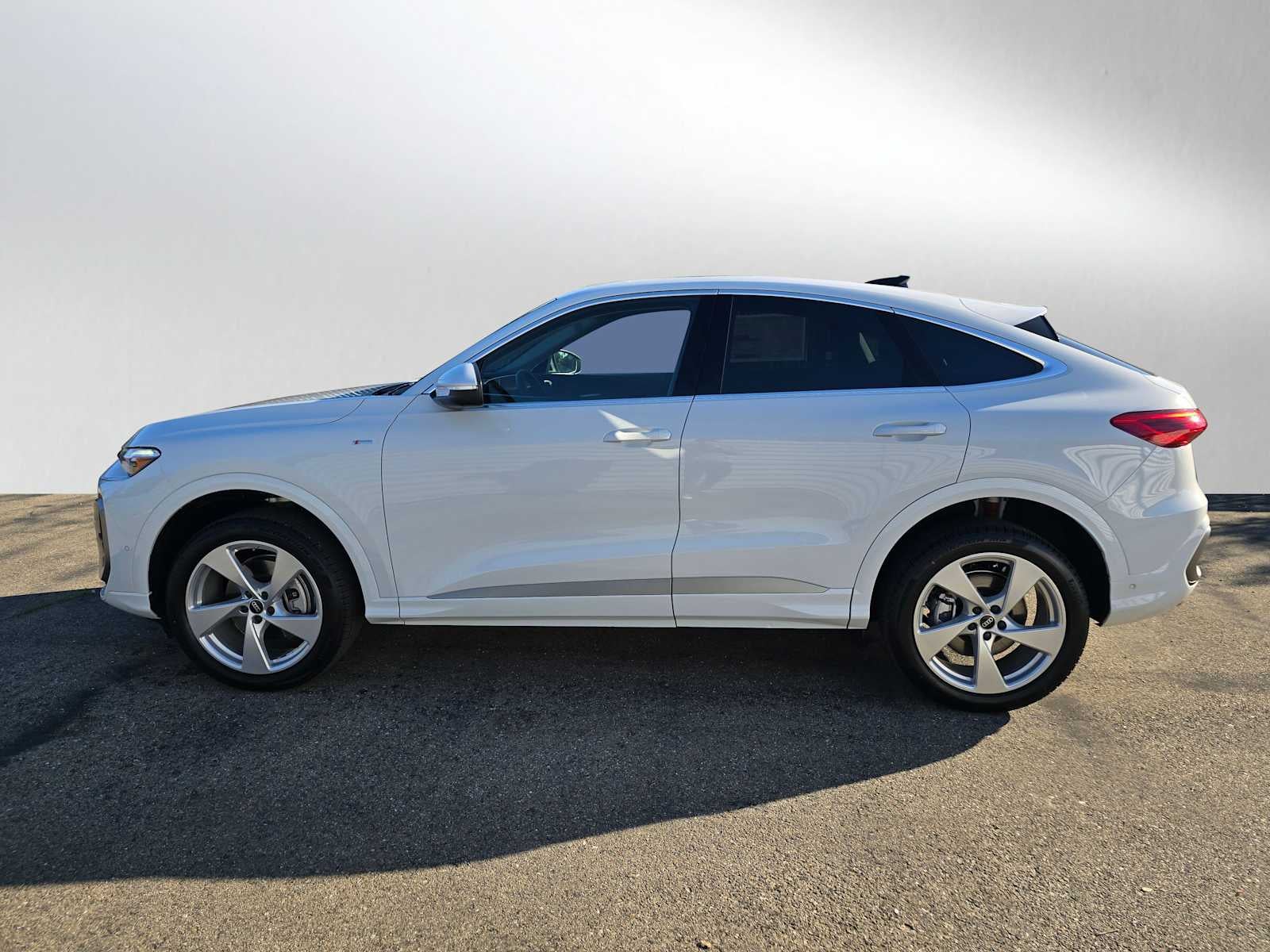 2025 Audi New Q5 Sportback Premium Plus