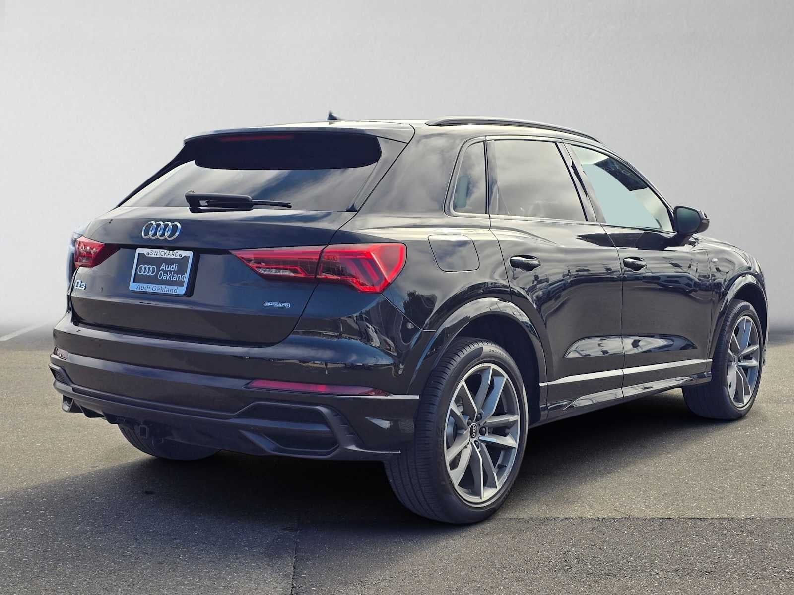 2022 Audi Q3 S line Premium Plus