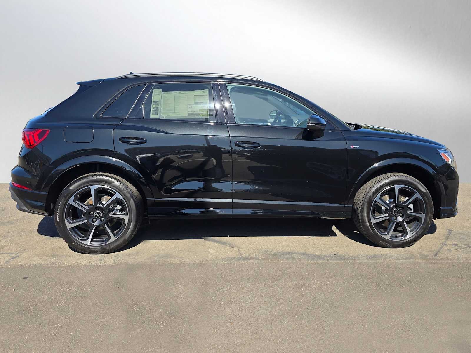 2025 Audi Q3 S line Premium Plus
