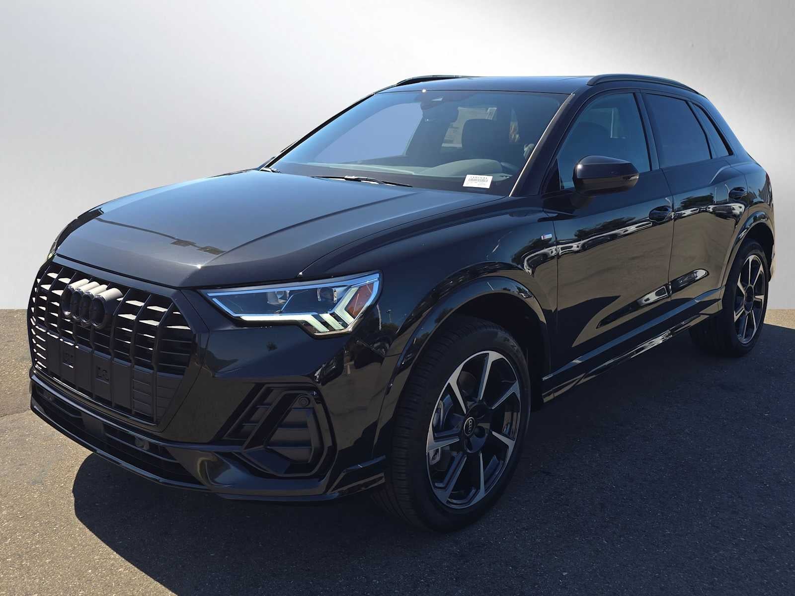 2025 Audi Q3 S line Premium Plus