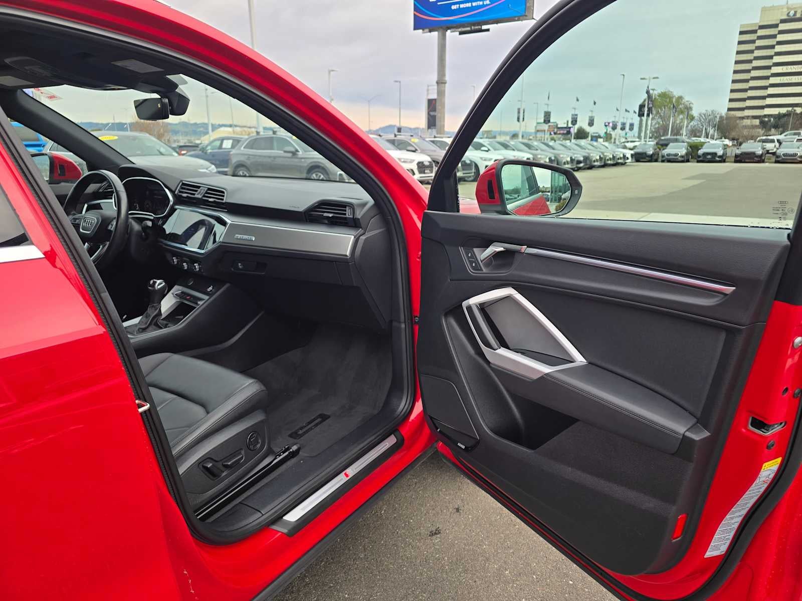 2024 Audi Q3 S line Premium Plus