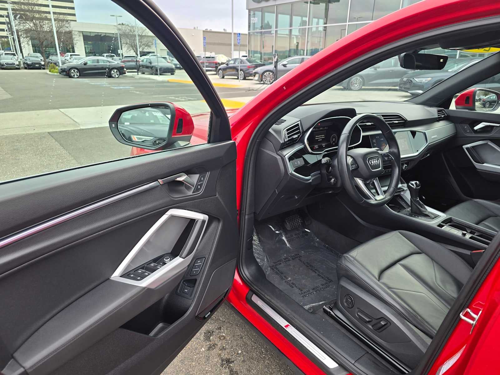 2024 Audi Q3 S line Premium Plus