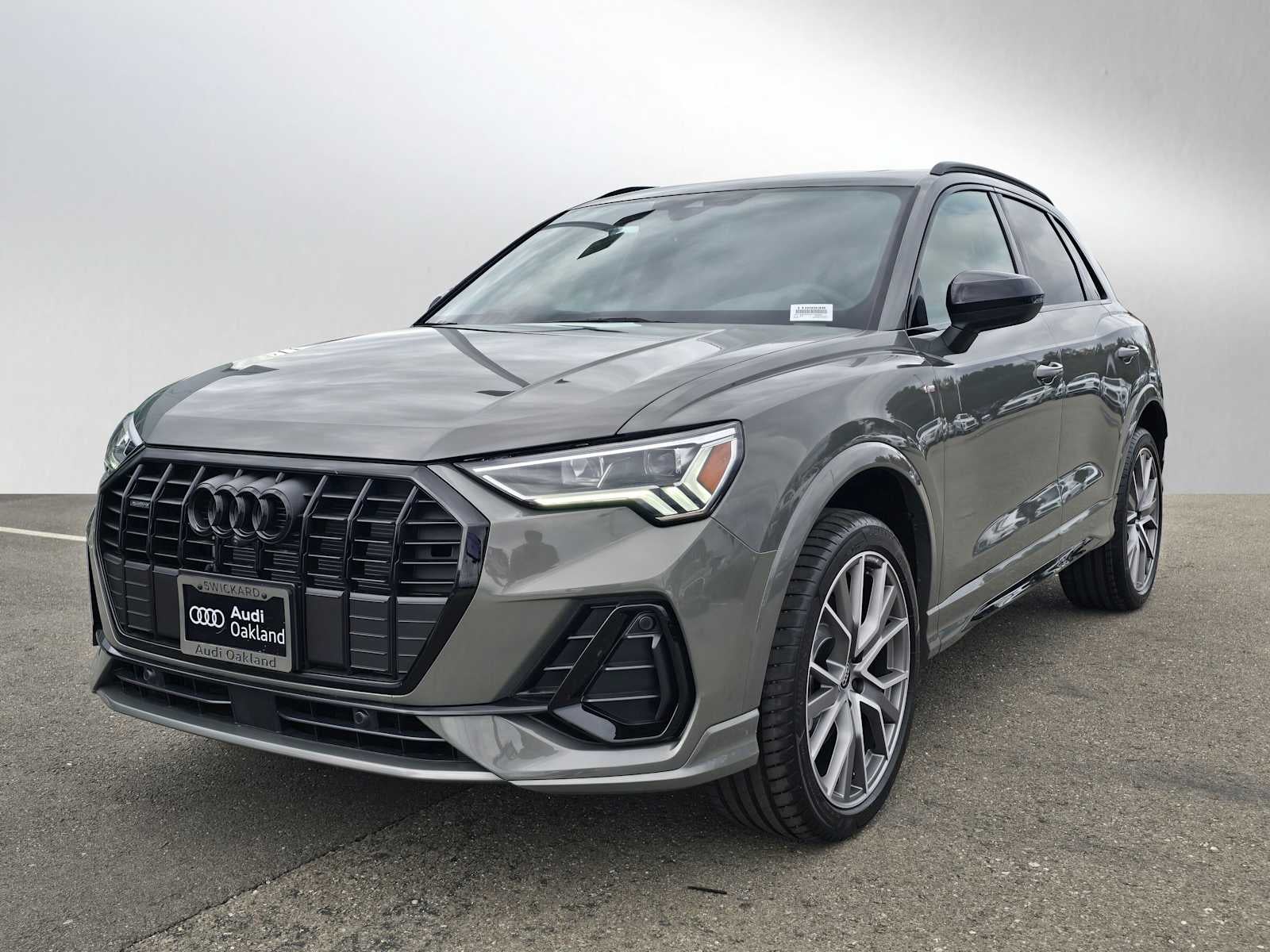 2025 Audi Q3 S line Premium Plus
