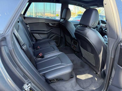 2025 Audi Q8 Premium Plus