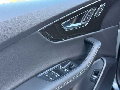 2025 Audi Q8 Premium Plus