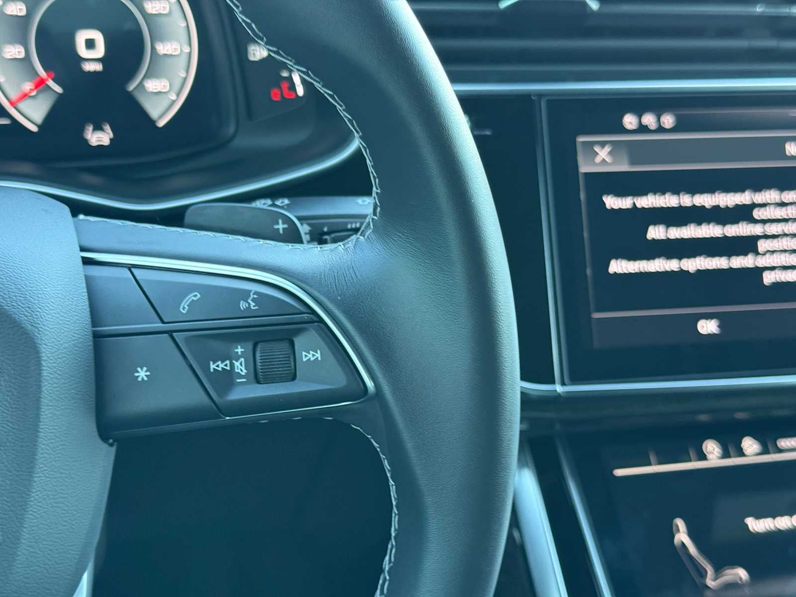 2025 Audi Q8 Premium Plus