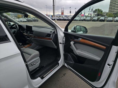 2023 Audi Q5 S line Prestige