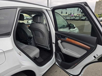 2023 Audi Q5 S line Prestige