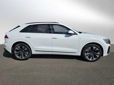2026 Audi Q8 Prestige