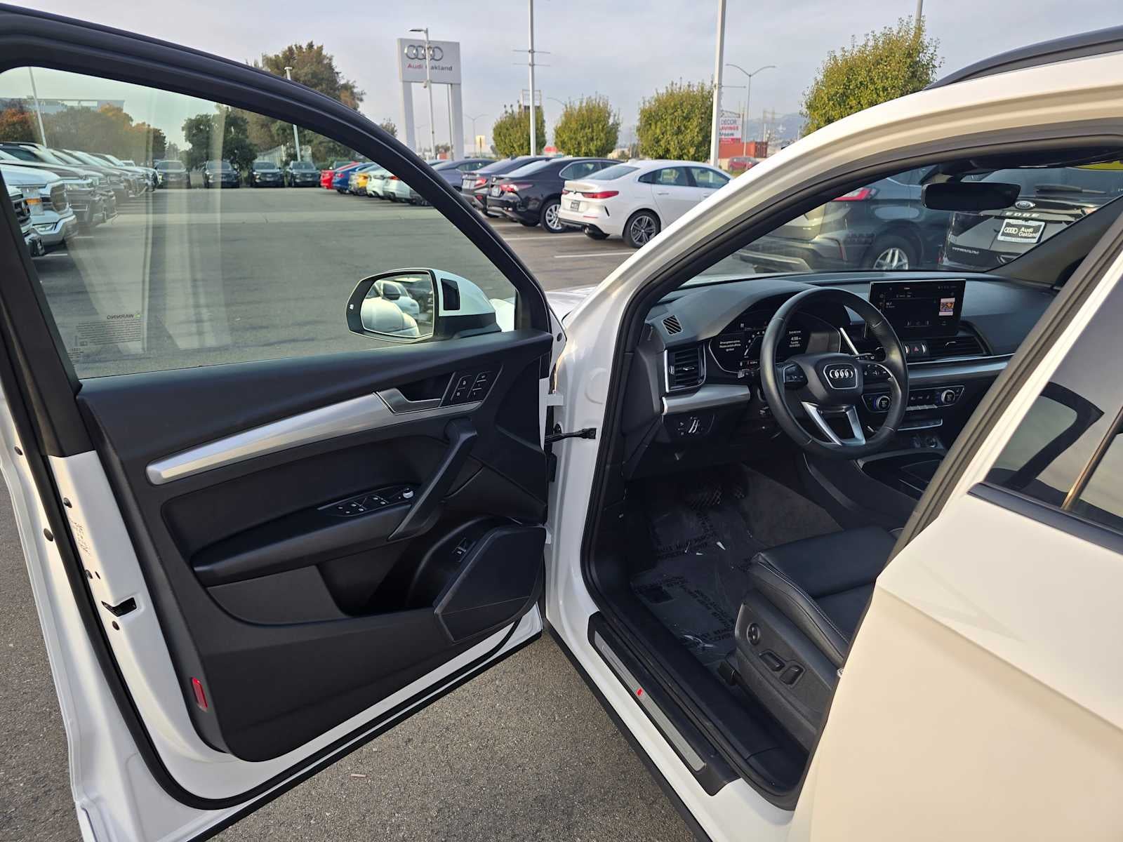2025 Audi Q5 S line Premium