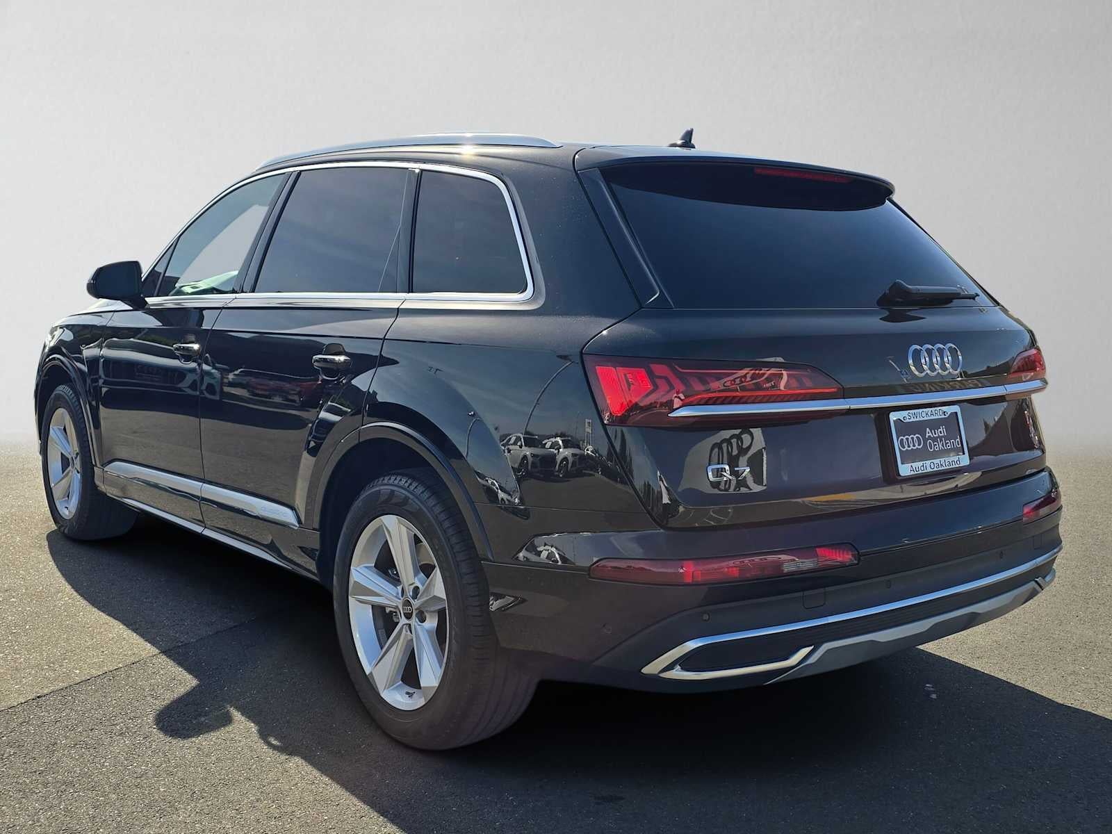2023 Audi Q7 Premium Plus