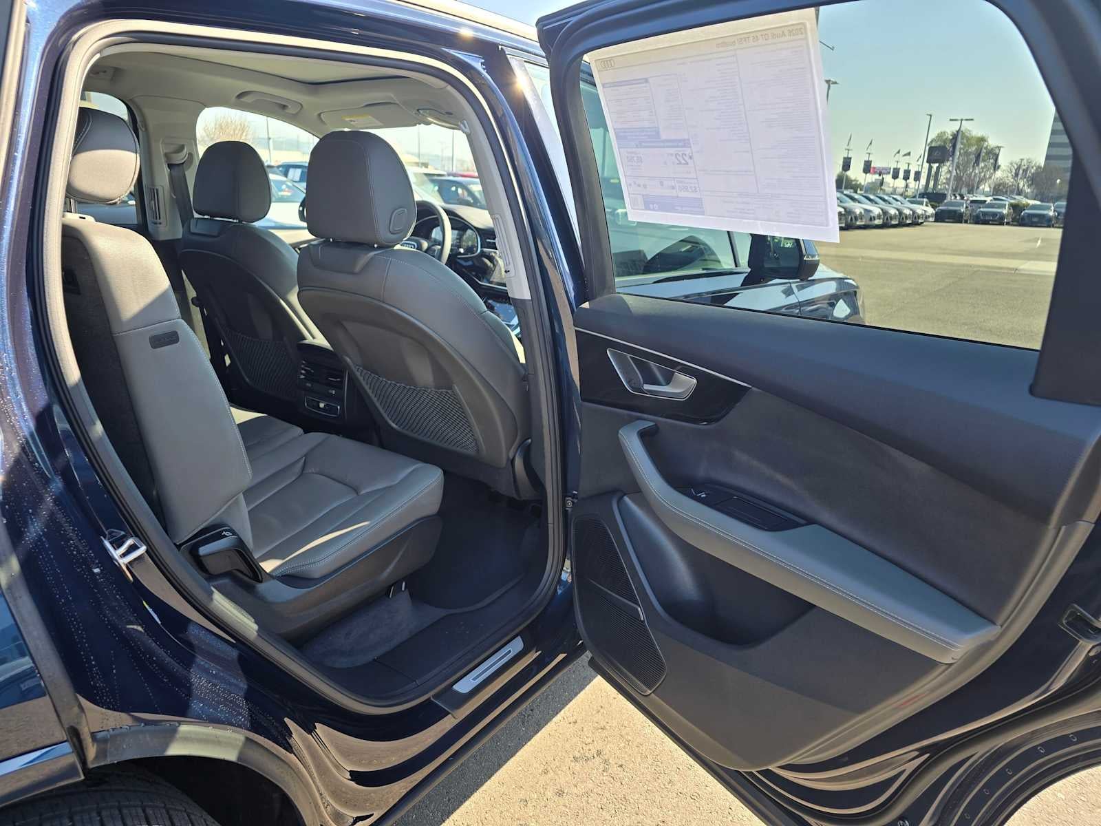 2026 Audi Q7 Premium Plus