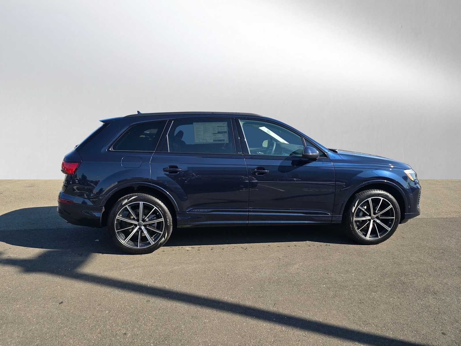 2026 Audi Q7 Premium Plus