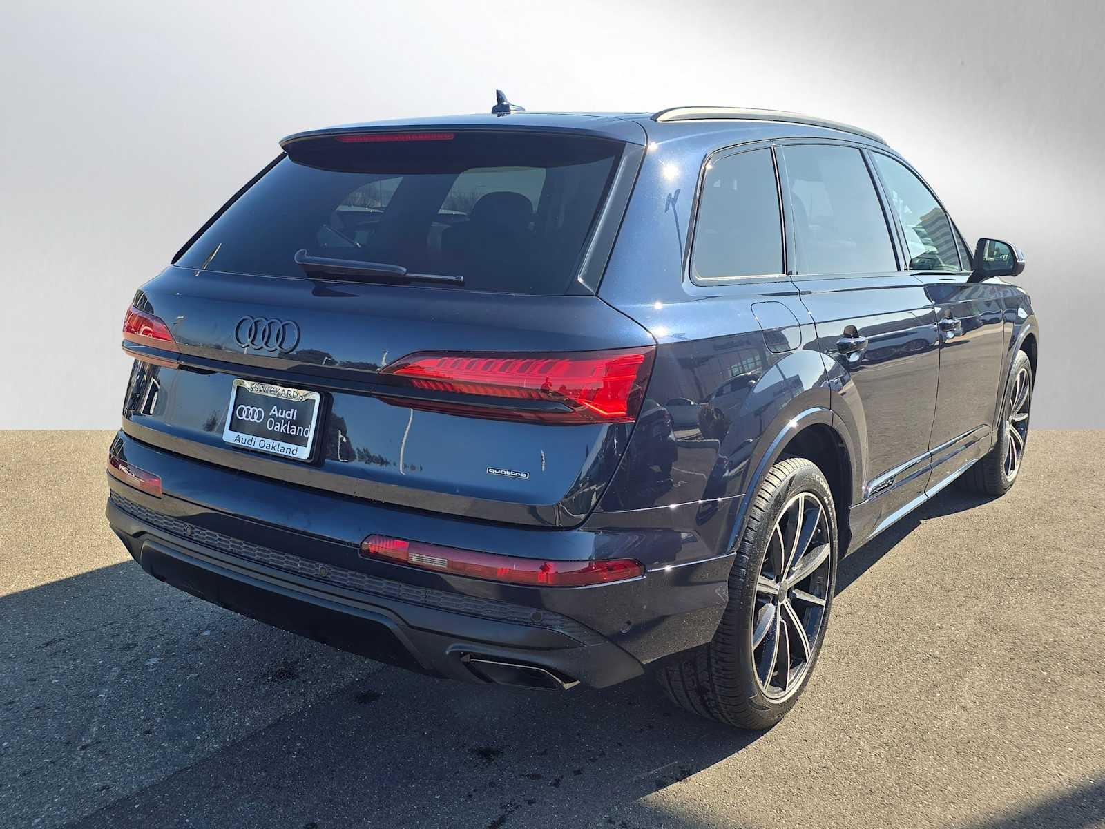 2026 Audi Q7 Premium Plus