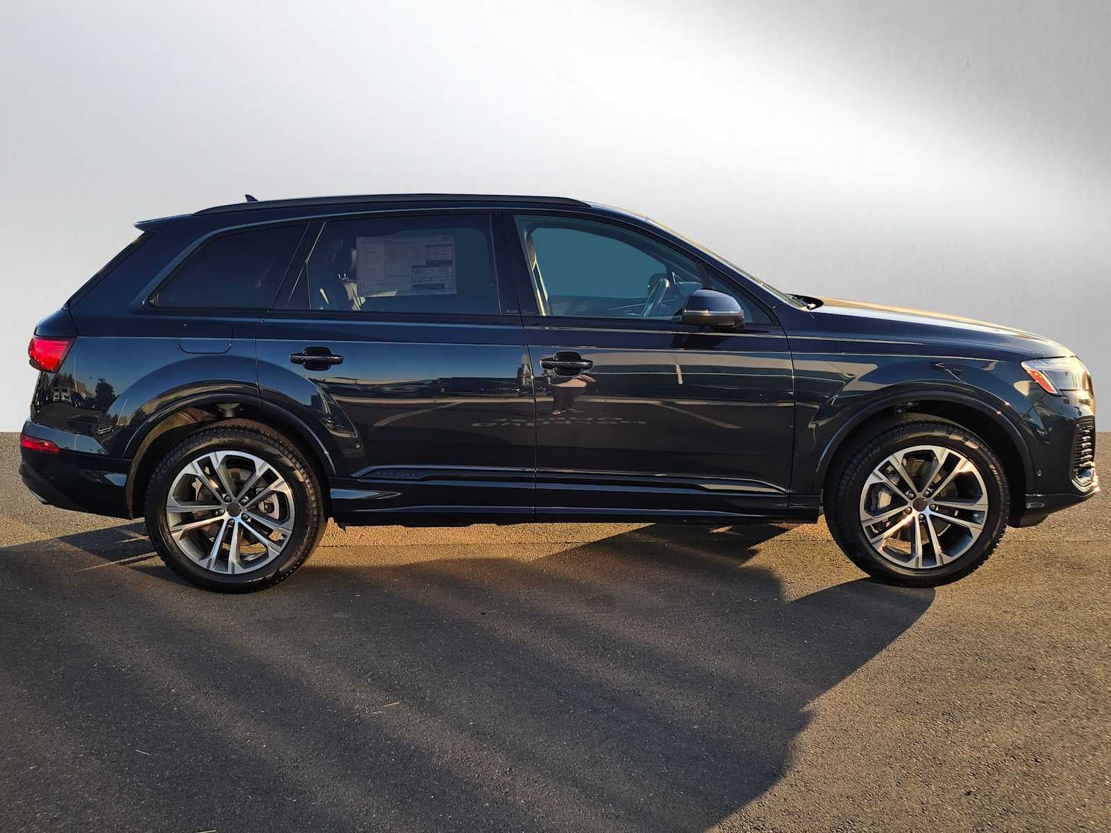 2026 Audi Q7 Premium Plus
