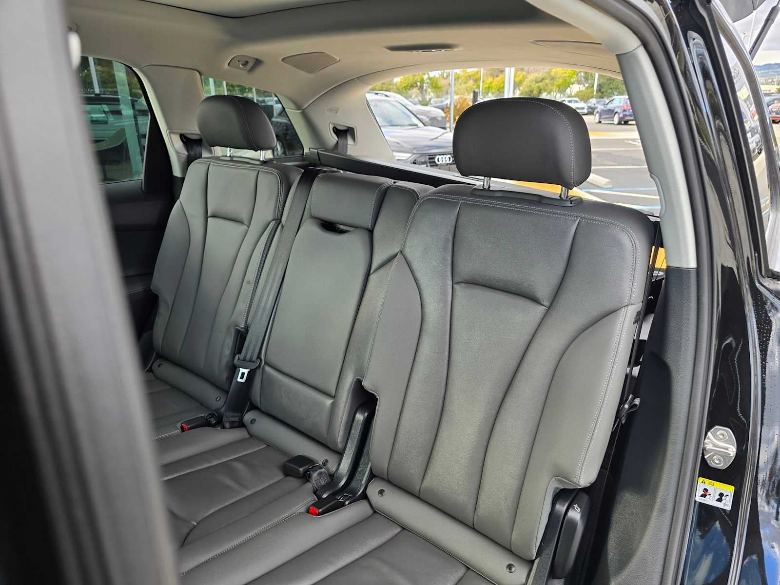 2025 Audi Q7 Premium Plus