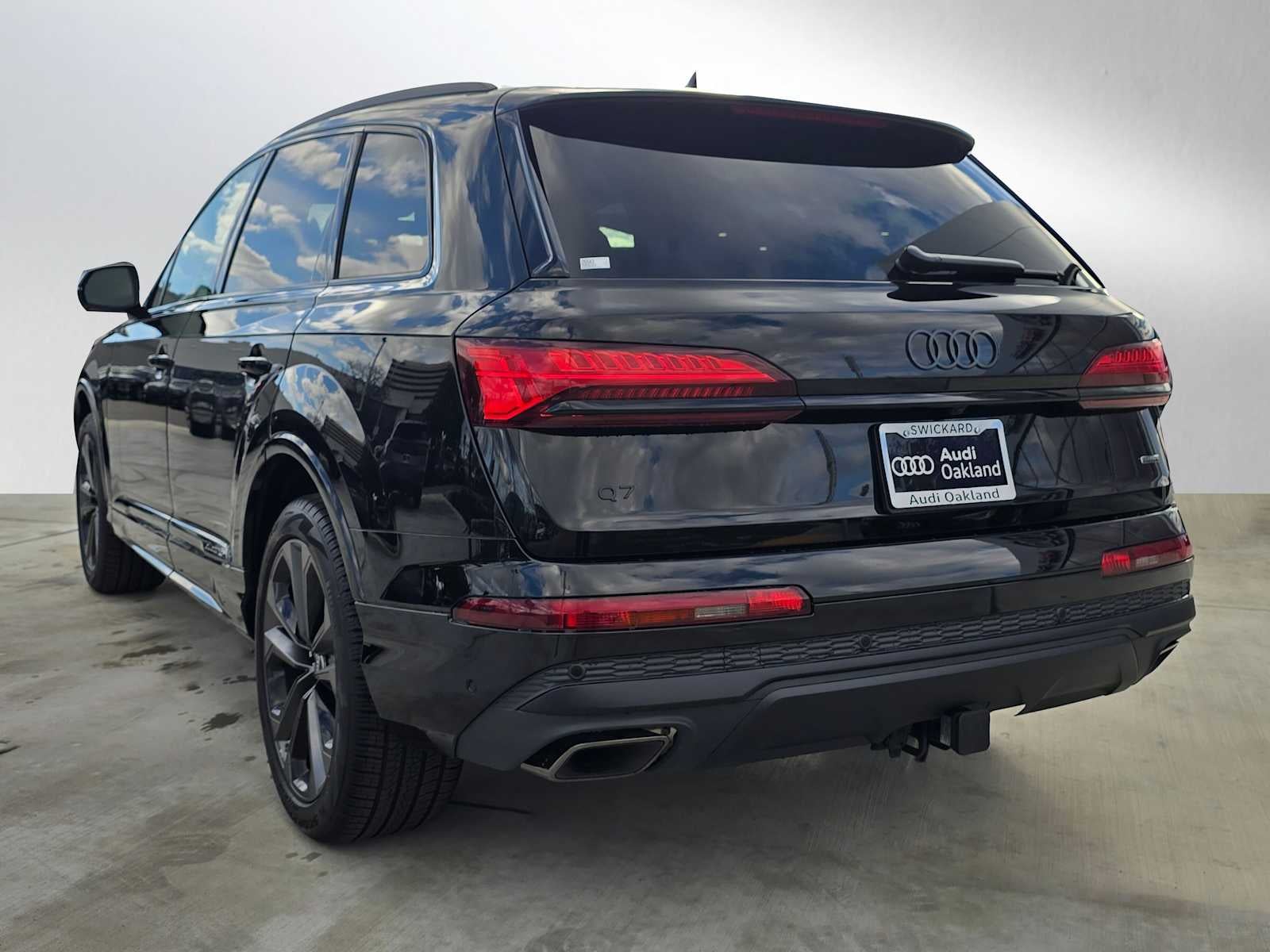 2025 Audi Q7 Premium Plus