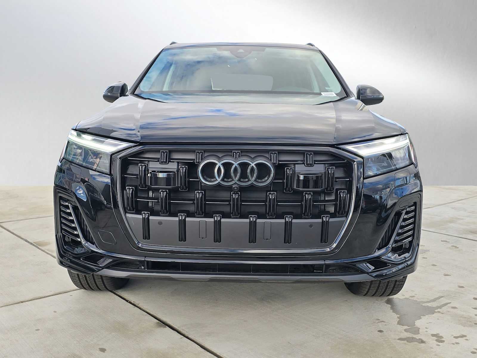 2025 Audi Q7 Premium Plus