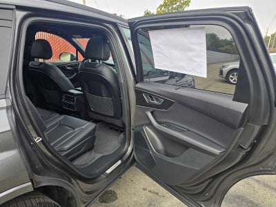 2026 Audi Q7 Premium Plus