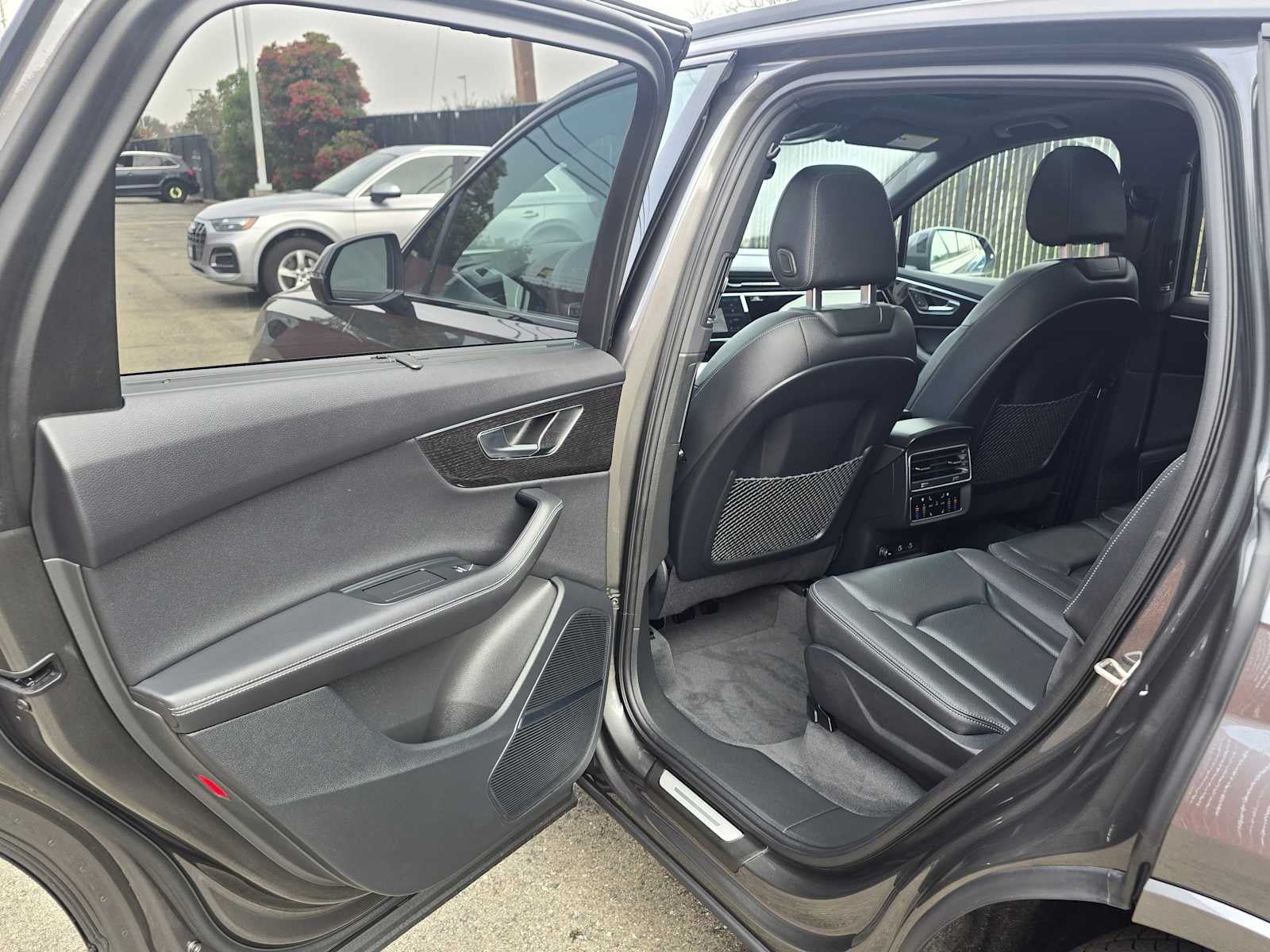 2026 Audi Q7 Premium Plus