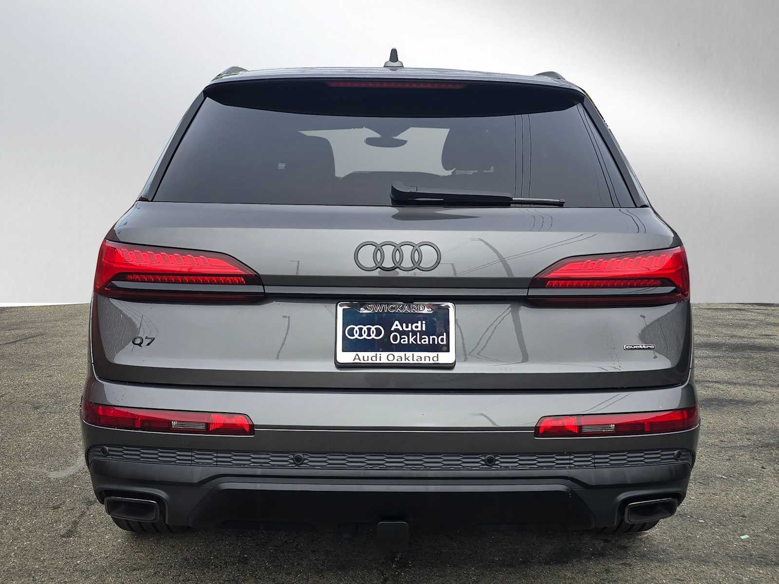 2026 Audi Q7 Premium Plus