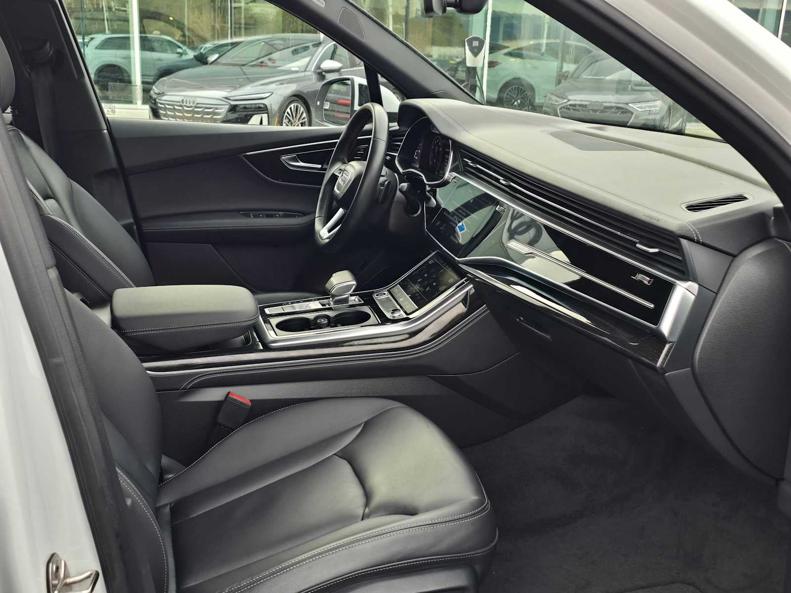 2025 Audi Q7 Premium Plus