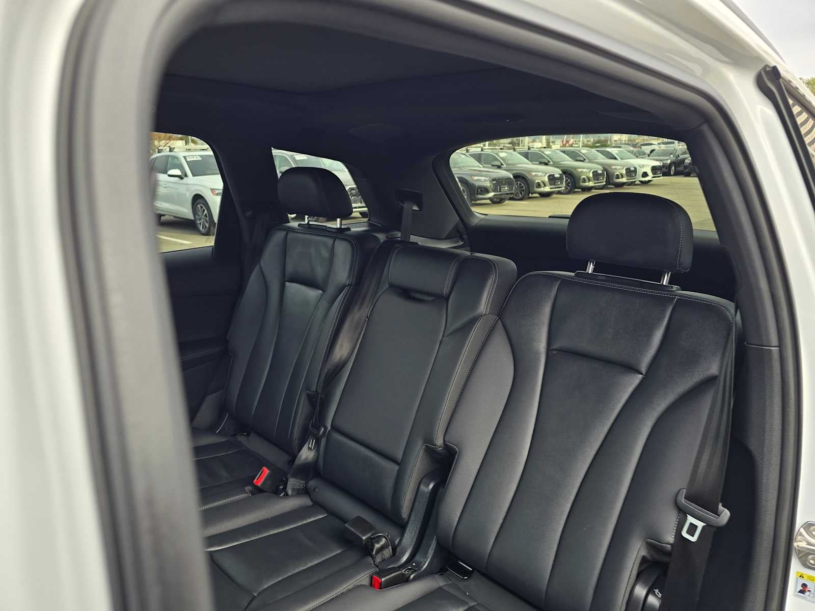 2025 Audi Q7 Premium Plus