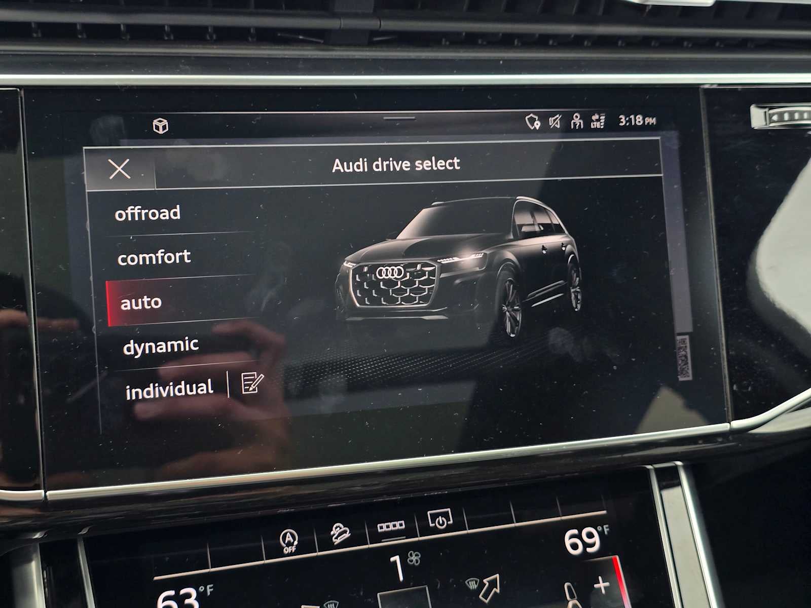 2025 Audi Q7 Premium Plus