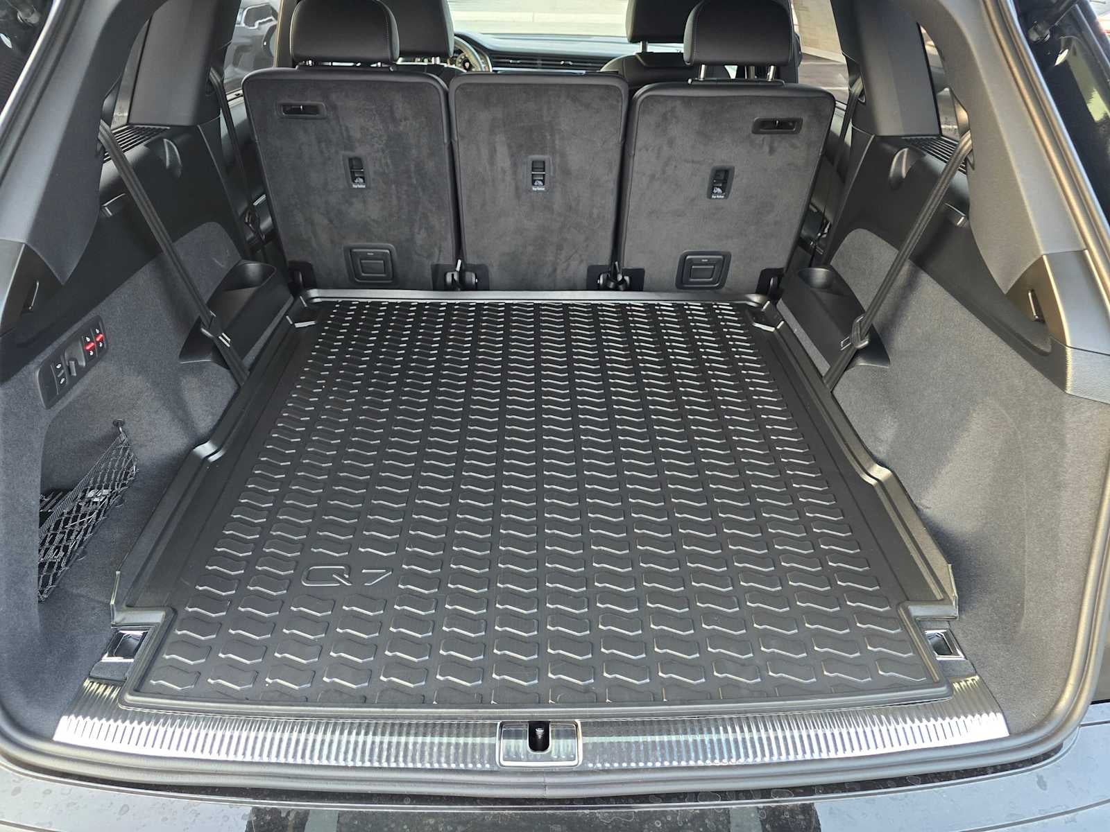 2026 Audi Q7 Premium Plus