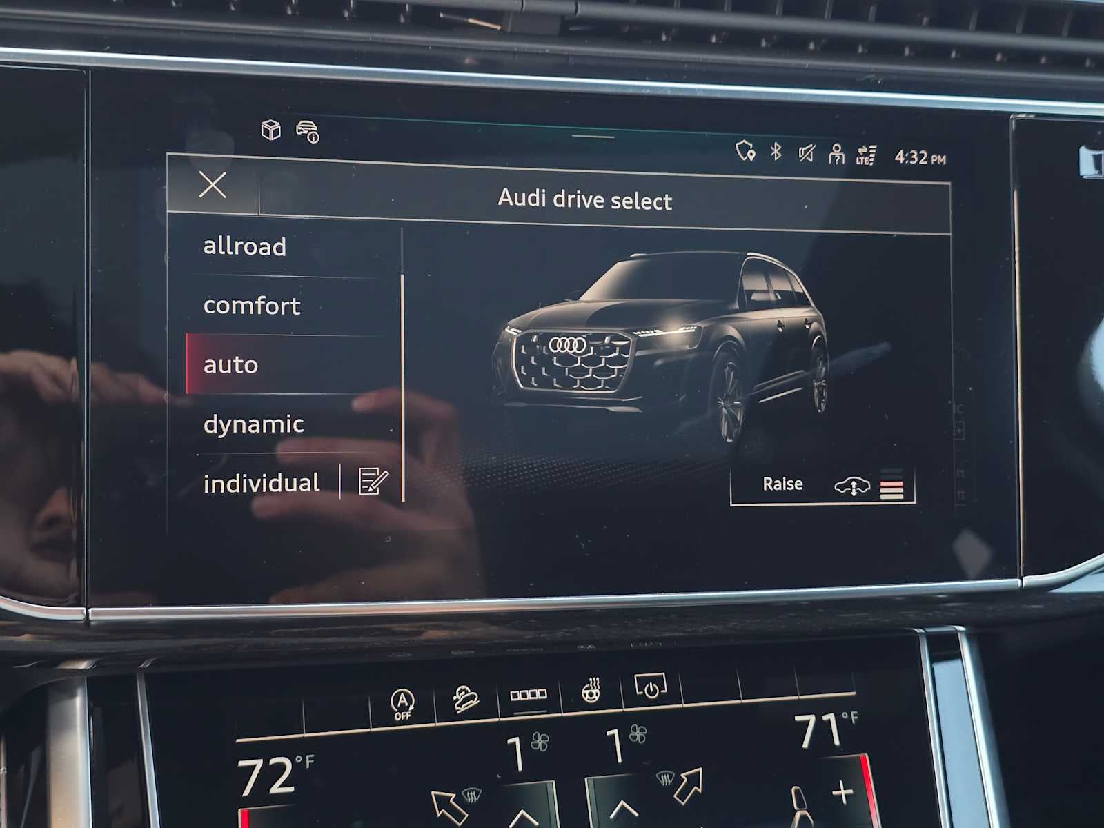 2026 Audi Q7 Premium Plus