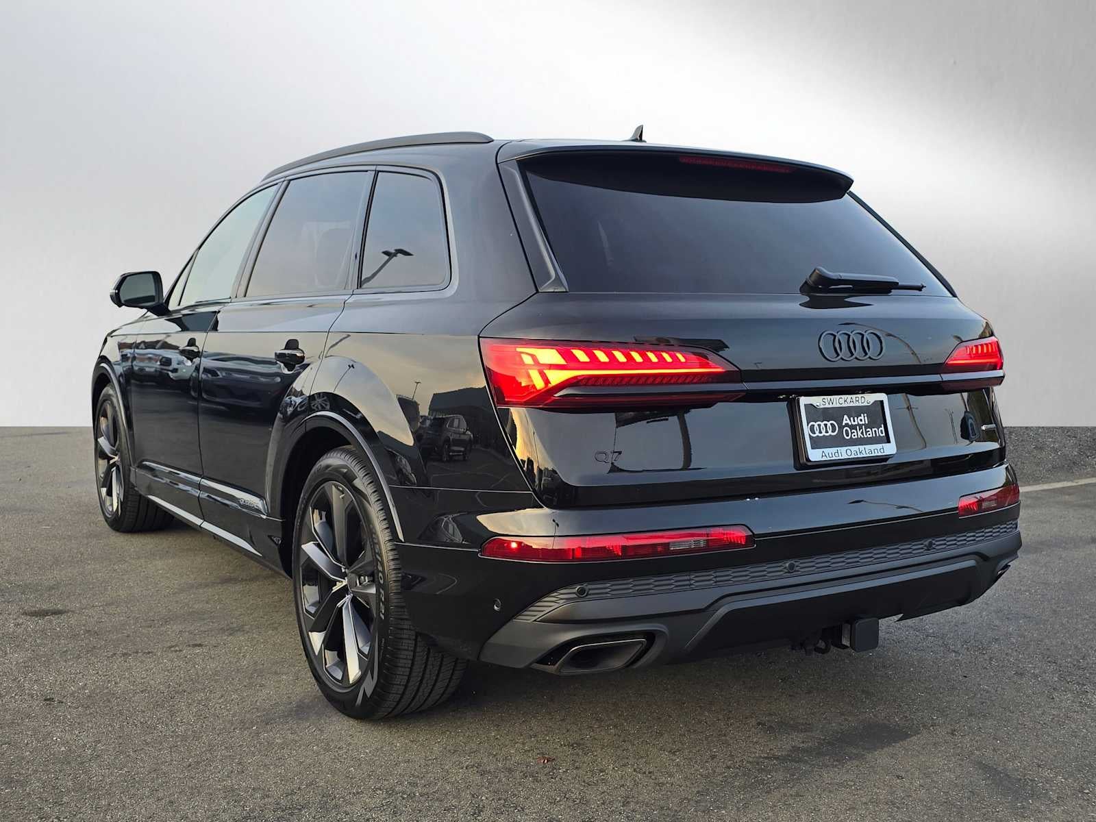 2026 Audi Q7 Premium Plus
