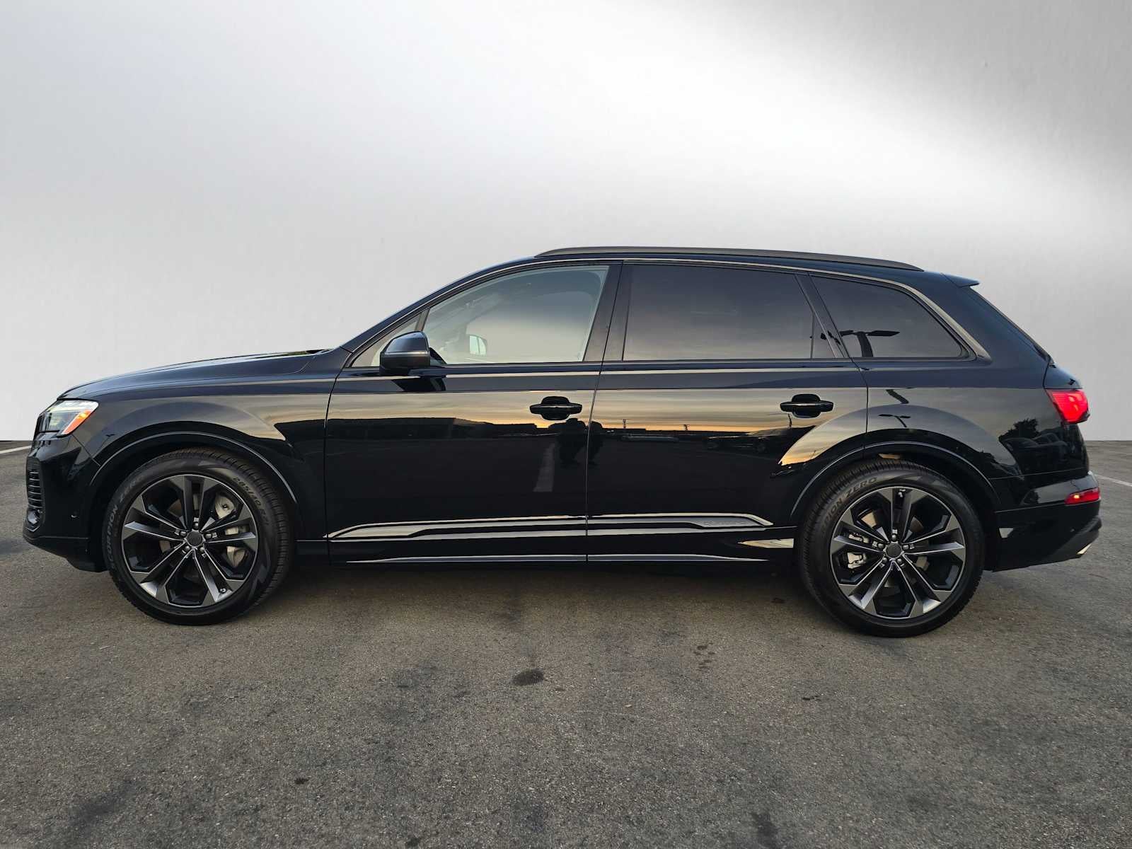 2026 Audi Q7 Premium Plus