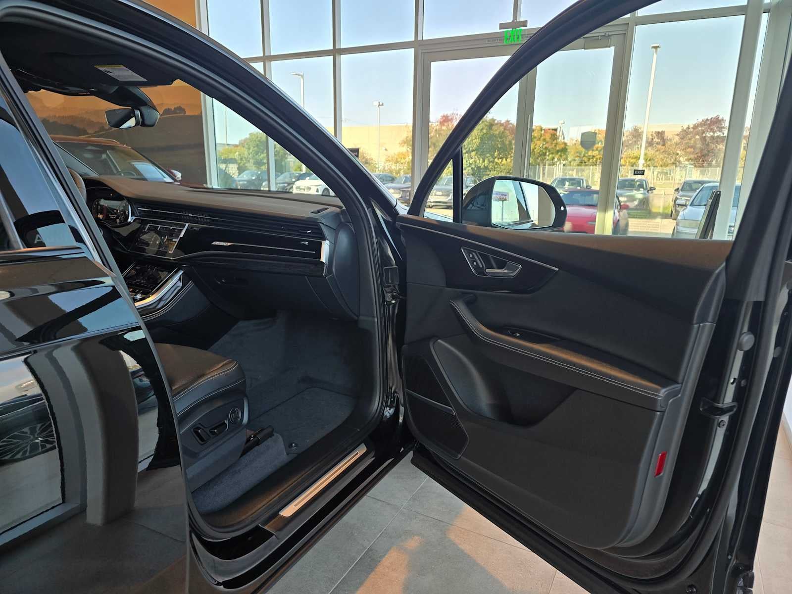 2026 Audi Q7 Premium Plus