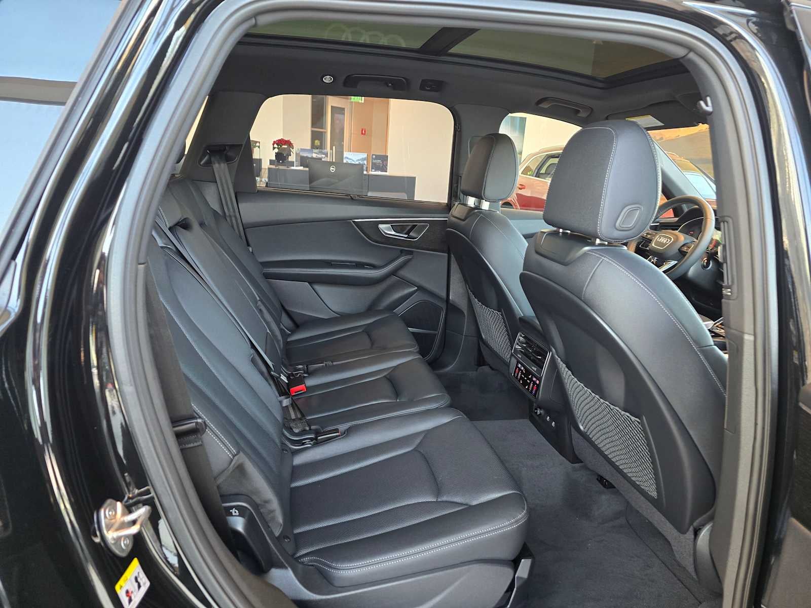 2026 Audi Q7 Premium Plus