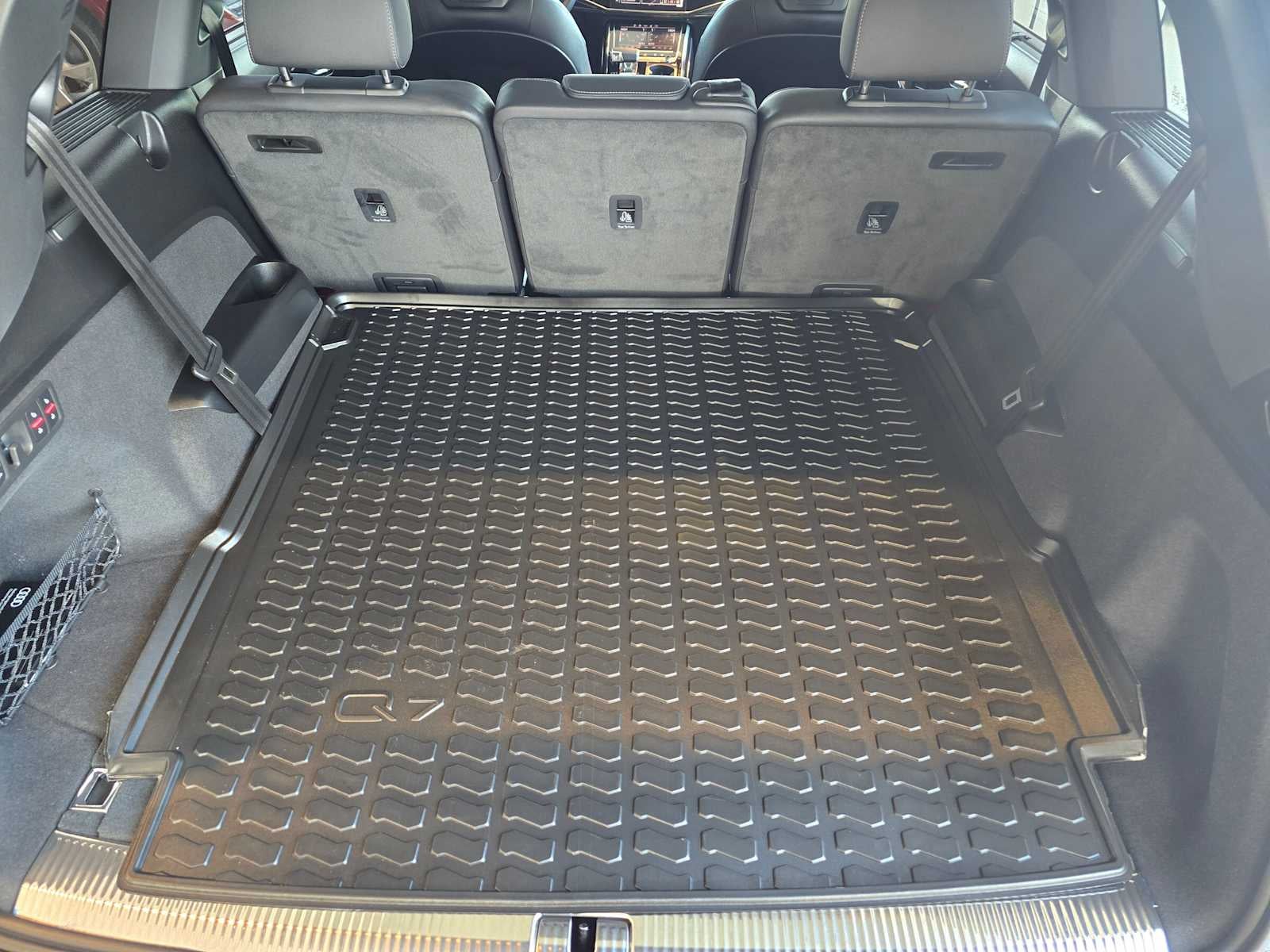 2026 Audi Q7 Premium Plus