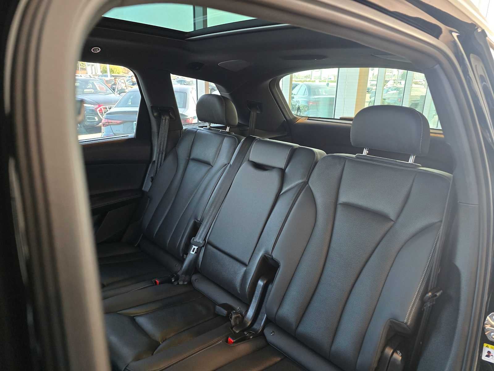 2026 Audi Q7 Premium Plus