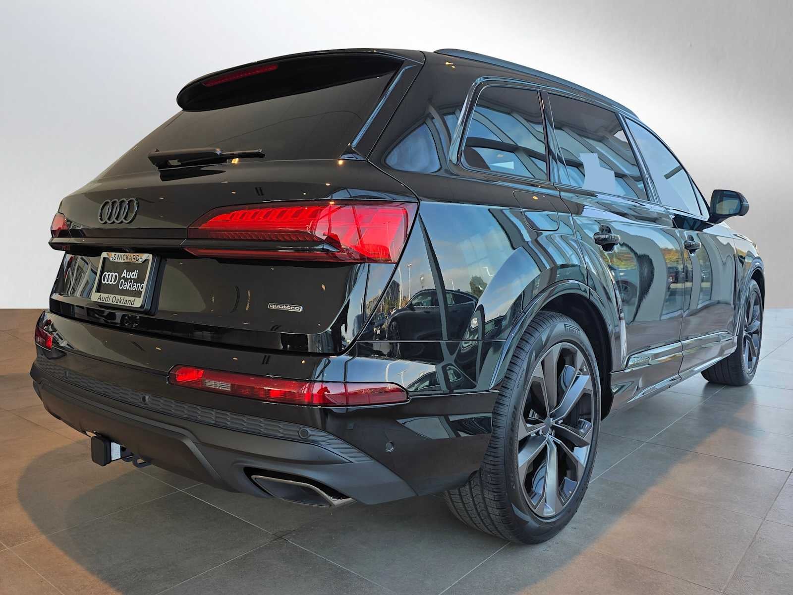 2026 Audi Q7 Premium Plus