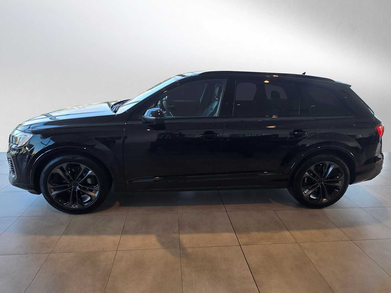 2026 Audi Q7 Premium Plus