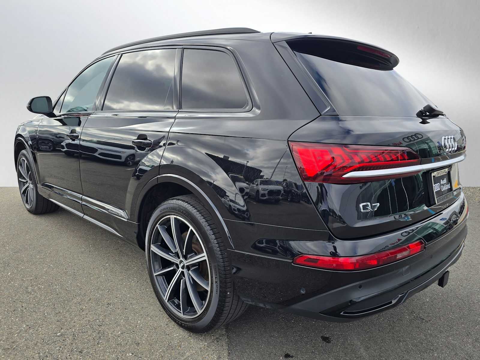 2021 Audi Q7 Premium Plus