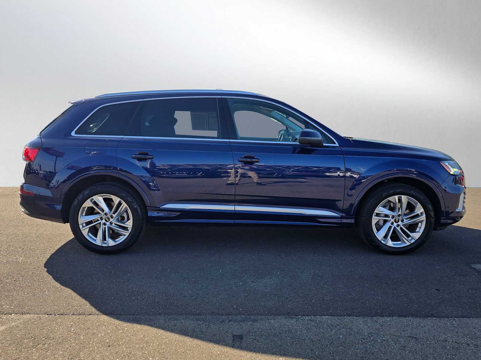 2024 Audi Q7 Premium Plus