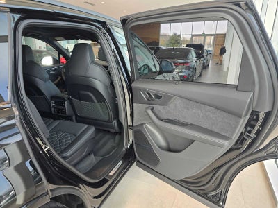 2026 Audi SQ7 Prestige