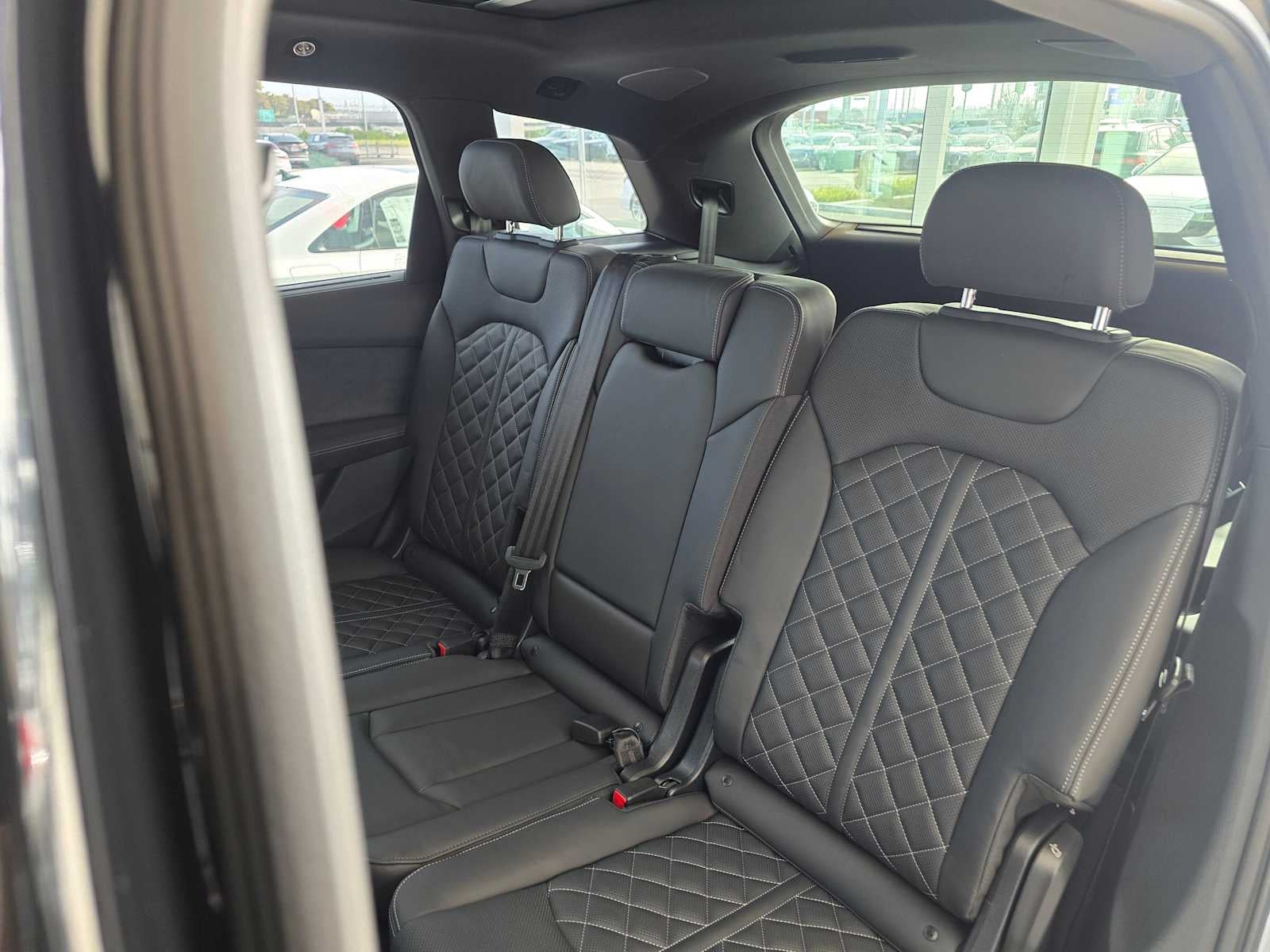 2026 Audi SQ7 Prestige